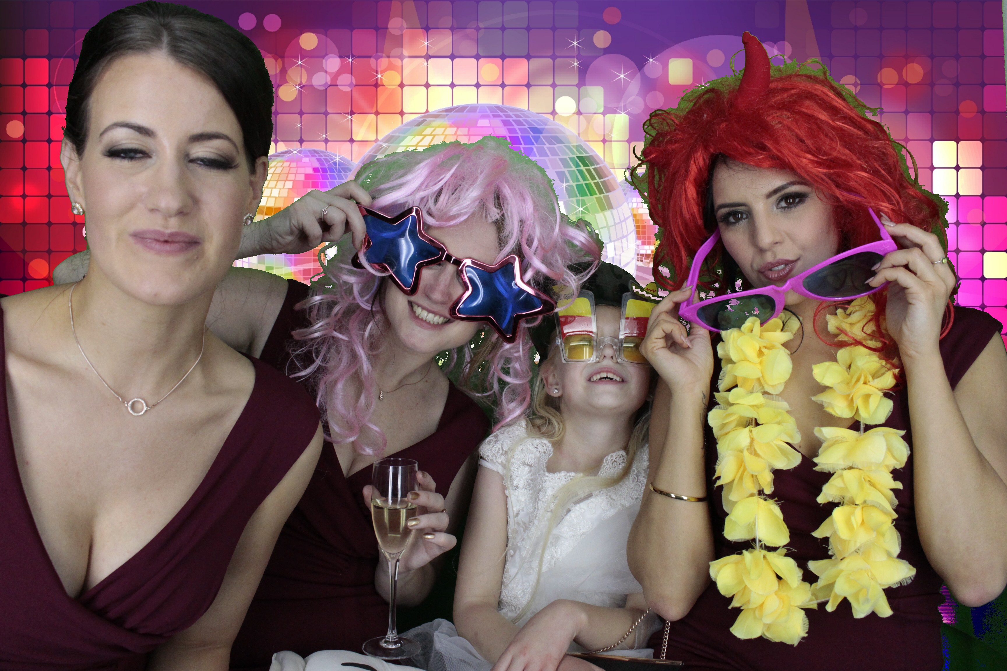 The Hanrahan Wedding | View more photos from the event at gallery.myphotoboothexperience.co.uk/u/MyPhotoBoothExperienceLtd/The-Hanrahan-Wedding